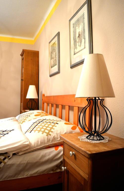 Violetta Vendeghaz Hotel Eger Room photo